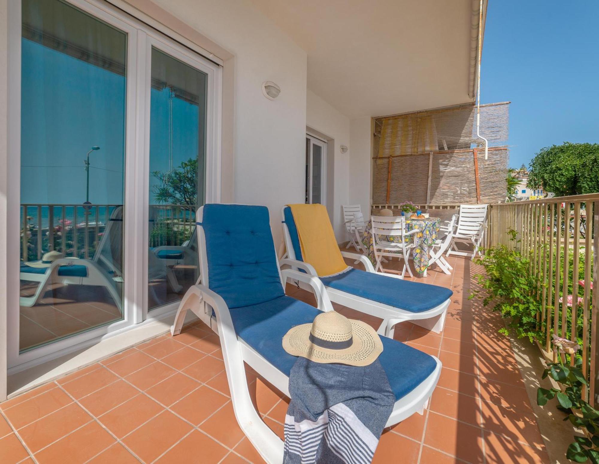 Casa Sul Lungomare Appartement Donnalucata  Buitenkant foto